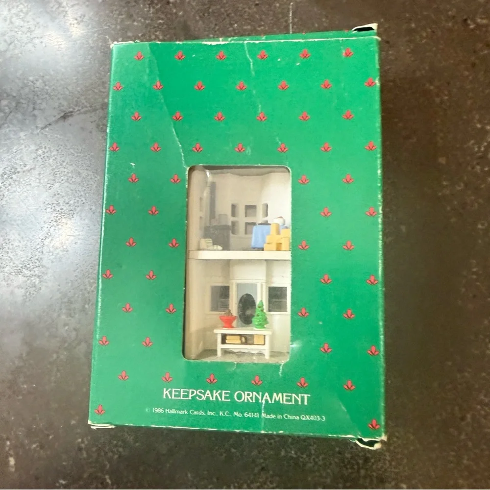Hallmark Christmas Nostalgic Candy Shop Ornament - 1986